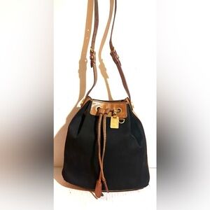 Elegant Black and Brown Bucket Bag